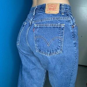 Vintage Levi’s mom jeans